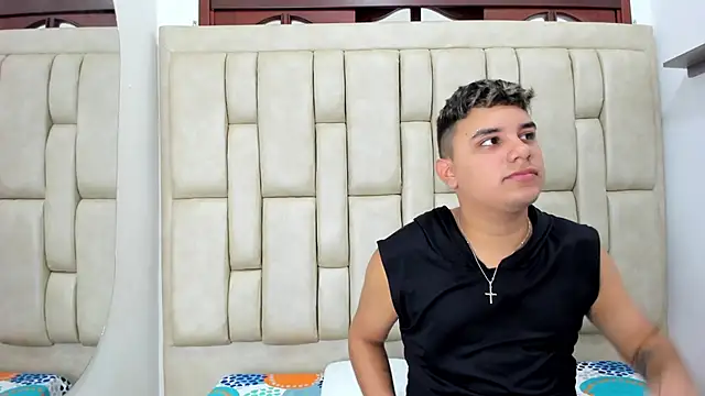 DavilANDkevin2 online show from November 14, 2:37 am