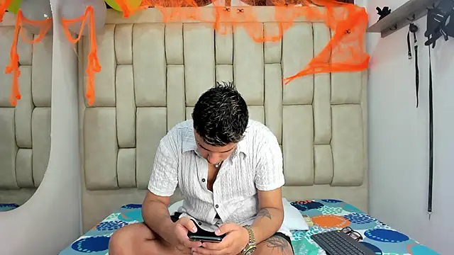 DavilANDkevin2 online show from November 2, 2:38 am