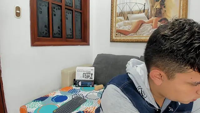 DavilANDkevin2 online show from November 23, 2:43 am