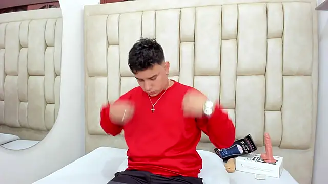 DavilANDkevin2 online show from December 4, 1:48 am