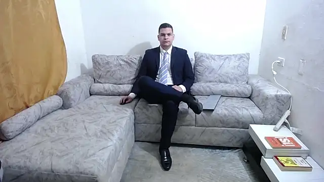 Victor Maitland online show from September 21, 8:14 pm