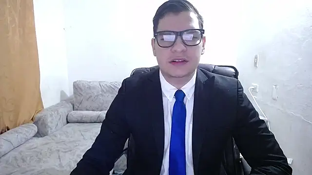 Snapshot of Victor_Maitland chatting on February 25, 8:52 pm Victor Maitland online show from February 25, 8:52 pm