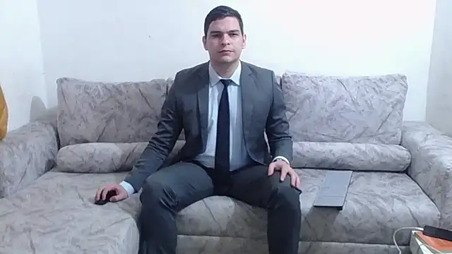 Victor Maitland online show from November 7, 3:44 am