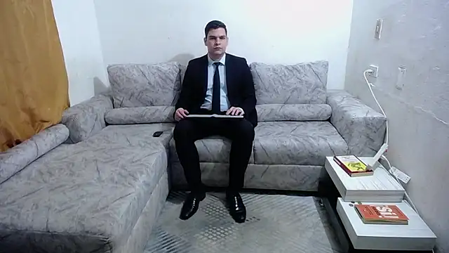 Snapshot of Victor_Maitland chatting on January 18, 3:54 am Victor Maitland online show from January 18, 3:54 am