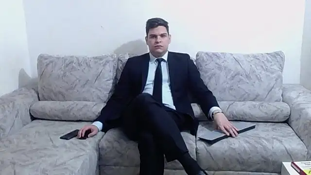 Snapshot of Victor_Maitland chatting on January 18, 9:18 pm Victor Maitland online show from January 18, 9:18 pm