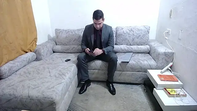 Victor Maitland online show from October 15, 3:38 am
