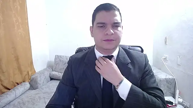 Victor Maitland online show from December 5, 8:06 pm