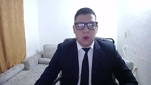 Snapshot of Victor_Maitland chatting on April 27, 7:56 pm Victor Maitland online show from April 27, 7:56 pm