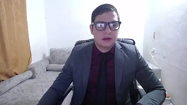 Snapshot of Victor_Maitland chatting on April 22, 9:10 pm Victor Maitland online show from April 22, 9:10 pm