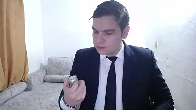 Victor Maitland online show from April 12, 7:50 pm