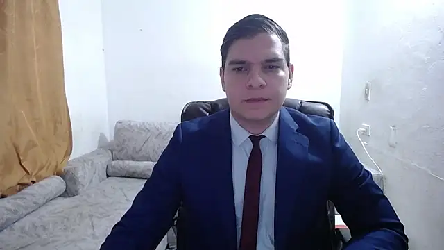 Victor Maitland online show from April 6, 8:10 pm