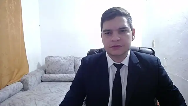 Victor Maitland online show from November 5, 8:01 pm