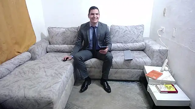 Victor Maitland online show from October 28, 3:51 am