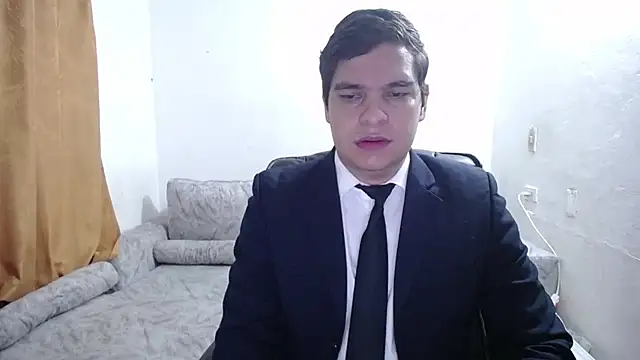 Victor Maitland online show from April 8, 9:05 pm