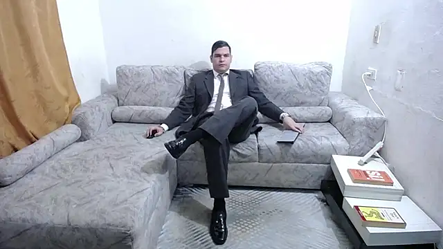 Victor Maitland online show from June 11, 8:28 pm