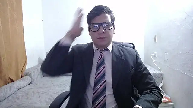 Snapshot of Victor_Maitland chatting on April 21, 8:48 pm Victor Maitland online show from April 21, 8:48 pm