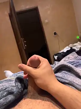 Mbidee online show from April 15, 11:05 pm