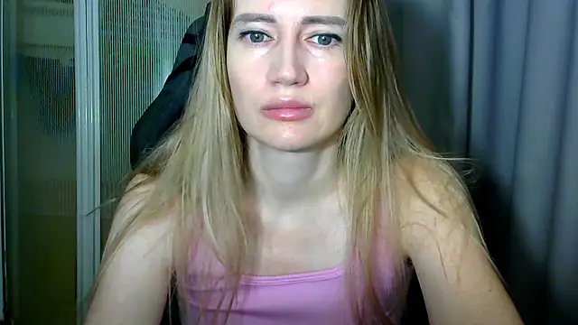 JessFoxxx online show from January 11, 4:41 am