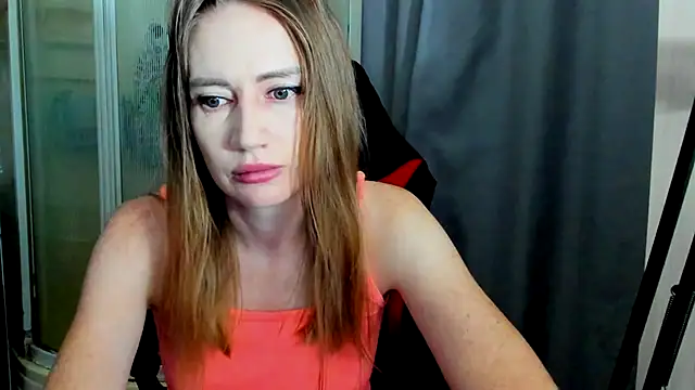 JessFoxxx online show from July 5, 2:38 am
