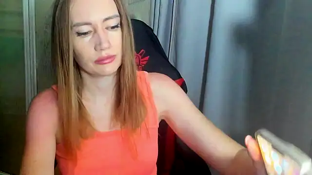 JessFoxxx online show from June 16, 2:44 am