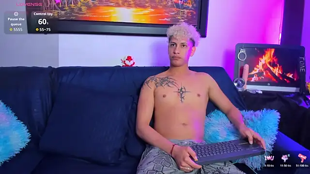 ECSTASYX2 2001 online show from February 6, 4:19 am