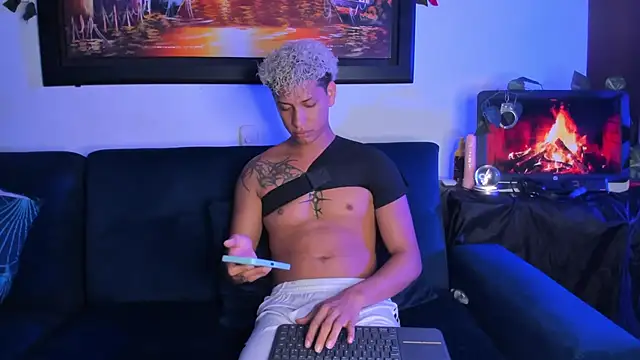 ECSTASYX2 2001 online show from February 24, 4:46 am