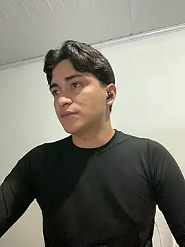 Tavinho067 online show from May 20, 1:13 am