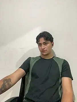 Tavinho067 online show from July 22, 11:07 pm