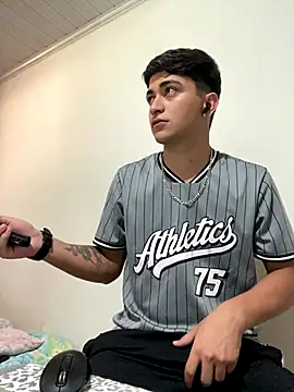 Tavinho067 online show from November 4, 6:01 pm