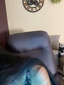 its ur flora online show from February 24, 9:15 pm