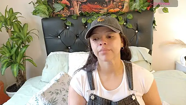 Amanda sweet online show from March 8, 2:31 pm