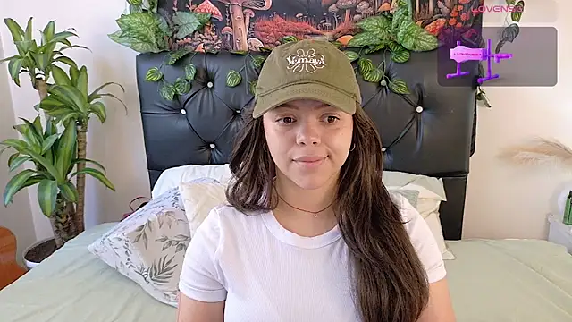 Snapshot of Amanda_sweet chatting on February 27, 2:06 pm Amanda sweet online show from February 27, 2:06 pm