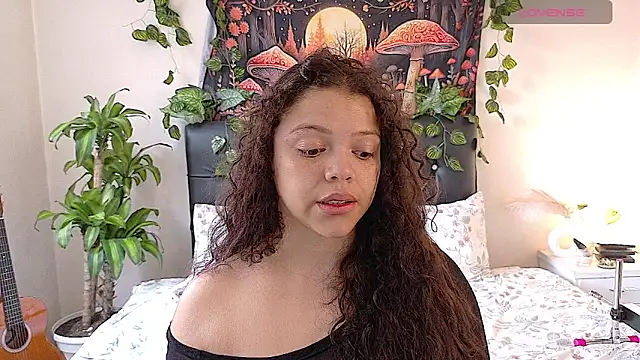 Amanda sweet online show from April 8, 2:18 pm