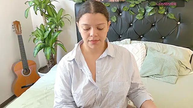 Amanda sweet online show from March 13, 2:55 pm