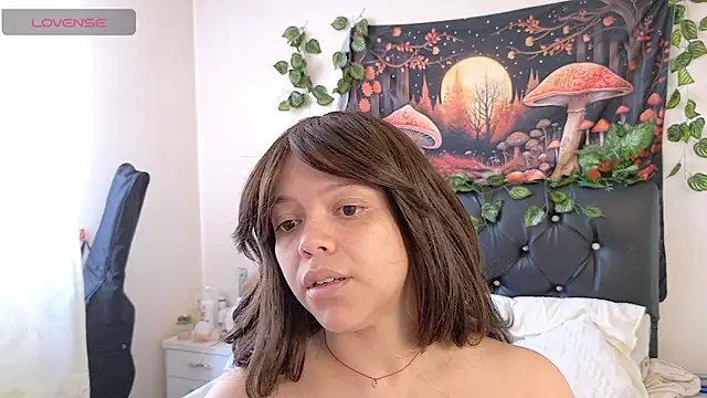 Snapshot of Amanda_sweet chatting on February 21, 1:46 pm Amanda sweet online show from February 21, 1:46 pm