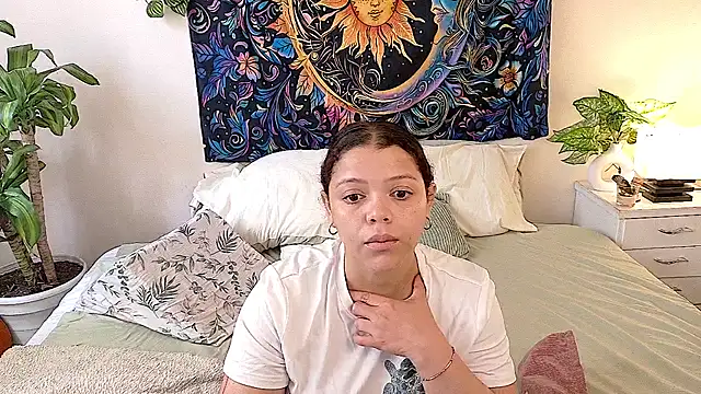 Snapshot of Amanda_sweet chatting on June 14, 2:29 pm Amanda sweet online show from June 14, 2:29 pm