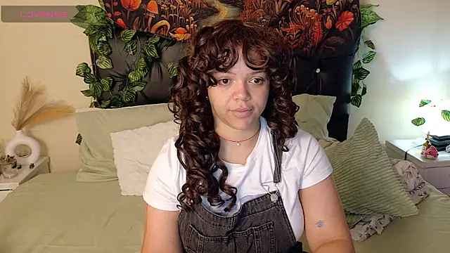 Snapshot of Amanda_sweet chatting on February 3, 2:44 pm Amanda sweet online show from February 3, 2:44 pm