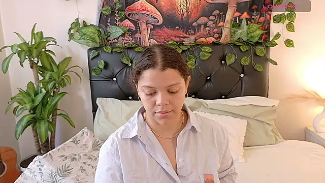 Amanda sweet online show from March 15, 2:13 pm