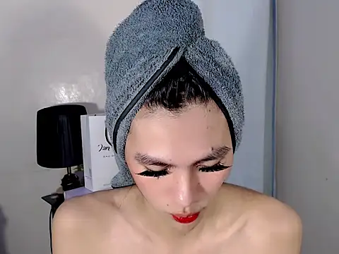Snapshot of Ur_latinahotpaprika chatting on June 30, 4:18 pm Ur latinahotpaprika online show from June 30, 4:18 pm