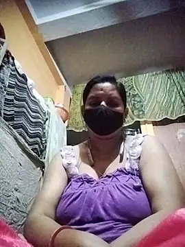 Desi couple305 online show from February 13, 7:58 pm