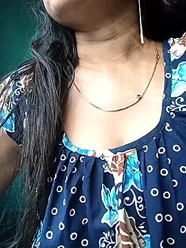 Desi couple305 online show from November 13, 9:57 am