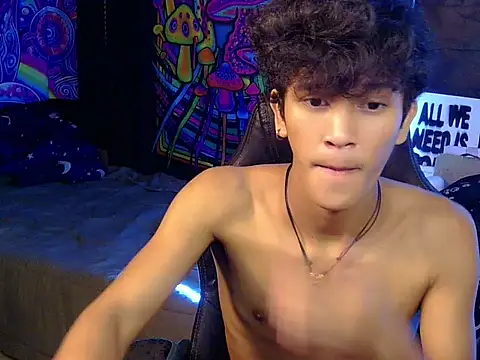 Snapshot of kenbigcockxx chatting on July 3, 4:46 pm kenbigcockxx online show from July 3, 4:46 pm