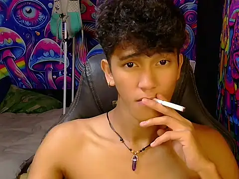 kenbigcockxx online show from May 24, 5:40 am