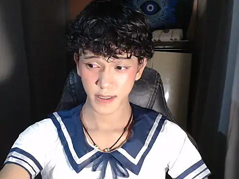 Snapshot of kenbigcockxx chatting on October 8, 4:08 pm kenbigcockxx online show from October 8, 4:08 pm