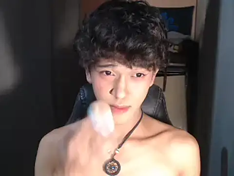 Snapshot of kenbigcockxx chatting on October 3, 4:30 pm kenbigcockxx online show from October 3, 4:30 pm