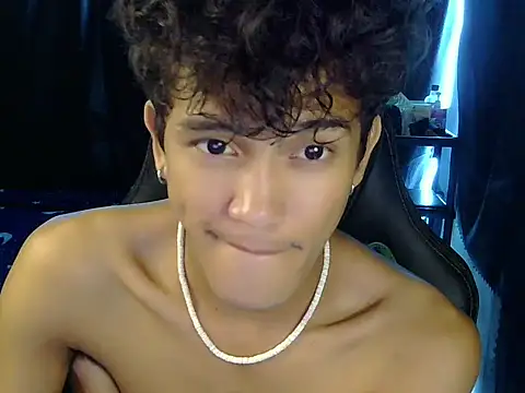 kenbigcockxx online show from April 12, 4:21 pm