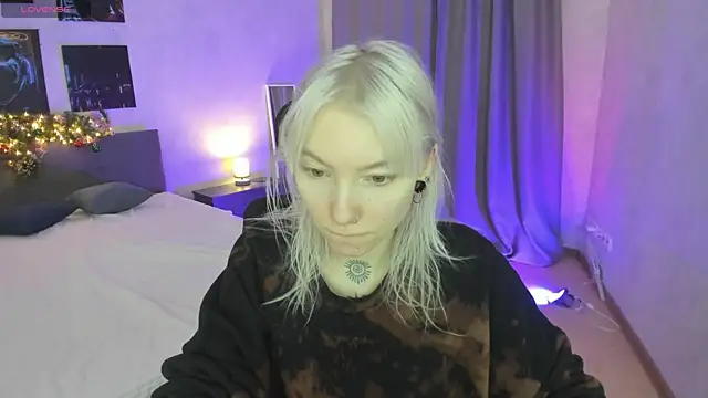 Snapshot of tattoo_art_baby chatting on January 9, 1:34 am tattoo art baby online show from January 9, 1:34 am