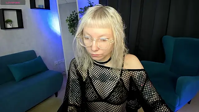 Snapshot of tattoo_art_baby chatting on February 11, 1:05 am tattoo art baby online show from February 11, 1:05 am