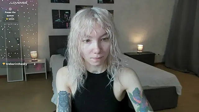 Snapshot of tattoo_art_baby chatting on December 5, 1:38 am tattoo art baby online show from December 5, 1:38 am