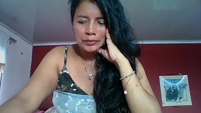 Snapshot of DianaOchoa_ chatting on October 12, 3:24 pm DianaOchoa online show from October 12, 3:24 pm